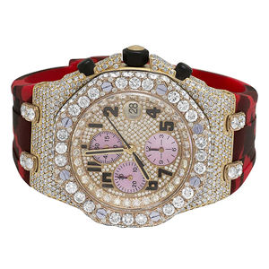 Montre analogique en quartz moissanite avec cadran en verre, bracelet en acier inoxydable, mouvement ETA - Légère, décontractée - Product Image 3