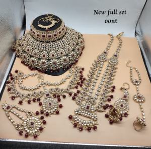 Derniers bijoux de mariée de designer antique traditionnels et à la mode avec collier de mariage plaqué or et CZ ensemble pour les femmes. - Product Image 2