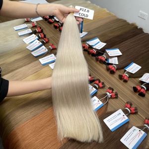 Bundle de cheveux en vrac de qualité supérieure 100% Extensions de cheveux pré-collés de cheveux humains vierges Remy alignés sur les cuticules russes - Product Image 2