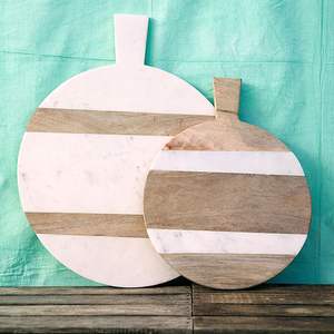 Planche à découper en marbre durable et élégante pour les cuisines modernes et contemporaines avec surface non absorbante - Product Image 6