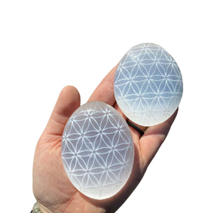 คริสตัลเซเลไนท์คริสตัลหินอัญมณีจากปาล์มธรรมชาติหินขัดมันคริสตัลธรรมชาติบำบัดขายส่ง - Product Image 1