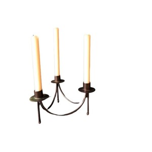 Support de bougie décoratif en métal élégant pour la décoration de la maison et une ambiance festive - Product Image 2