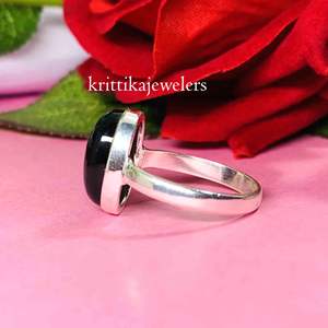Anillo de declaración de estilo clásico de Plata de Ley 925 al por mayor de fábrica directa, ajuste de bisel de ónix negro Natural, corte ovalado para mujer - Product Image 2
