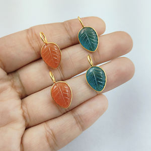 Diy piedra preciosa hoja tallado hecho a mano encanto colgante cornalina encanto chapado en oro apatita hoja colgante - Product Image 4