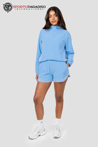 Ensemble de vêtements de sport légers pour femmes Veste à capuche zippée avec short assorti pour l'entraînement et les vêtements décontractés - Product Image 5