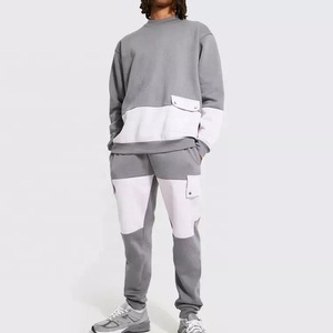 Conjunto Deportivo de Dos Piezas para Hombre, Invierno, con Logotipo Bordado, Sudadera con Capucha y Pantalones Cargo, Algodón y Poliéster - Product Image 4