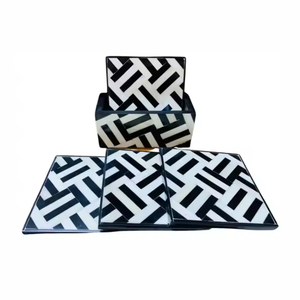 ที่รองแก้วสีเทาฝังกระดูกรูปทรงสี่เหลี่ยมในดีไซน์ลายดาวพร้อมกล่องคุณภาพสูงจากงานฝีมือเสี้ยว - Product Image 2