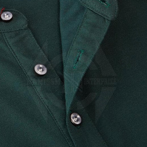 À la mode solide tricoté pour les chemises pour hommes avec col boutonné tissu léger conception à manches courtes à séchage rapide pour un usage quotidien décontracté - Product Image 2