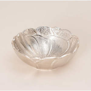 Bol à chocolat décoratif de table au design fantastique, bol en métal doré de haute qualité pour les mariages et les événements spéciaux - Product Image 6