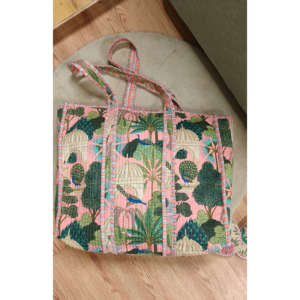 Bolsa de Mano de Algodón Bordada Mughal Garden, Grande y Ligera, Color Rosa - Product Image 1