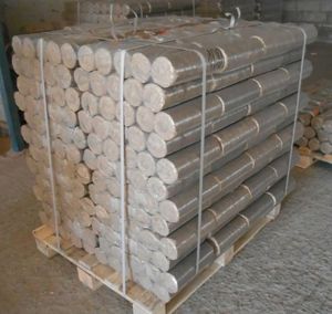 Briquetas de Madera de Pino Clase A1 de Alta Calidad, 12 mm, Certificación DIN+ Plus y ENplus, con Densidad de 1.0 g/cm3 y 8% de Humedad - Product Image 6