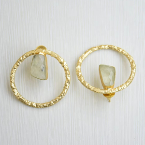 Pendientes Modernos Listos para Enviar con Piedras Semipreciosas, Chapados en Rodio y Hechos a Mano con Calidad de Joyería - Product Image 6