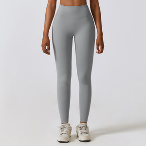 Costumes de <span class=keywords><strong>sport</strong></span> décontractés en nylon et élasthanne avec logo personnalisé pour femmes <span class=keywords><strong>ensemble</strong></span> de <span class=keywords><strong>sport</strong></span> décontracté respirant à séchage rapide grande taille <span class=keywords><strong>ensemble</strong></span> de fitness pour femmes - Product Image 5