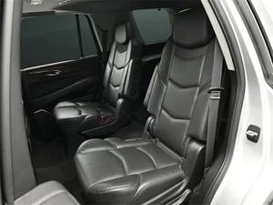 Cadillac Escalade Luxury 2018, Volante a la Izquierda, 7 Plazas, SUV de Alta Potencia - Product Image 5