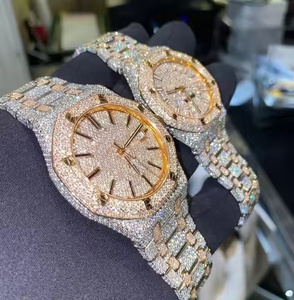 Montre en diamant Moissanite de qualité supérieure pour hommes Montre bling entièrement glacée avec bracelet en acier inoxydable et design Hip Hop de luxe - Product Image 2