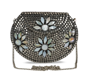 Sac à main en résine artisanal pour femmes, forme ronde, nouvelle arrivée, tendance, vente chaude, vêtements pour femmes - vente en gros - Product Image 2