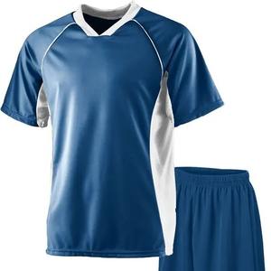 Vente en gros d'uniformes de football pour hommes en polyester 100% personnalisés et bon marché ensembles de maillots de football respirants vêtements de football pour adultes par sublimation - Product Image 1