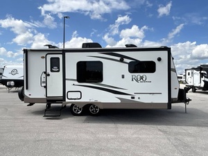 Forest River Rockwood R-o-o 2-3-F-L d'occasion 2019 à vendre - Product Image 2