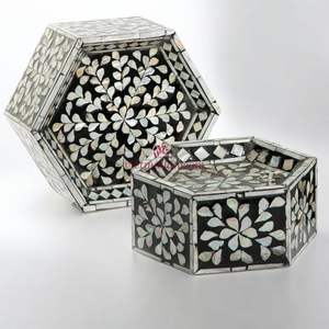 Support à gâteau en nacre fait à la main pour la présentation de desserts, décoration de table en provenance du Vietnam - Product Image 5