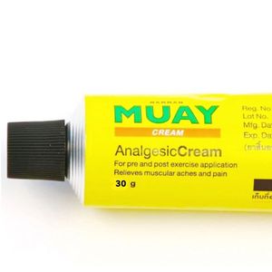 น้ำมันยาหม่องมวยไทยสำหรับนวดกล้ามเนื้อ30กรัม Namman muay Thai Boxing liniment ยาสมุนไพรไทยดั้งเดิม