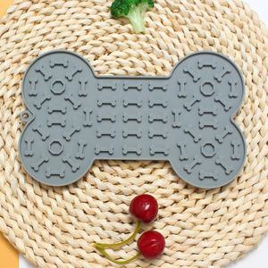 New Eco-Friendly Portable <b>Silicone</b> Licking <b>Mat</b> for Dogs Food-Grade Slow-Feeding with Suction Cups - Product Image 5