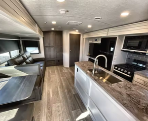 Autocaravanas Keystones C-o-u-g-a-r 34TSB 2024 2025, Casas Rodantes, Remolques de Viaje - Product Image 4