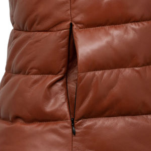 Venta al por mayor a prueba de viento acolchado de las mujeres Chaleco de invierno sin mangas abajo chaqueta de las mujeres Chaleco de cuero ropa de trabajo de cuero brillante mejor valorado - Product Image 5