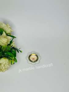 Diseño de corte de flores Blanco Mármol natural Latón Diya Decoración hecha a mano para el hogar y tradicional T-light Diya Mejor precio - Product Image 6