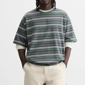 เสื้อยืดลำลองลายทางแขนสั้นทรงหลวมคอกลมดีไซน์โอเวอร์ไซส์สำหรับผู้ชาย - Product Image 4