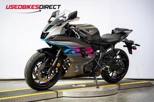 Prix de gros pour la moto sportive YZF R7 2024, haute performance, légère et prête pour la piste - Product Image 3