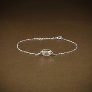 Pulsera Solitario con Diamante Cultivado en Laboratorio, Corte Esmeralda, Engastado en Bisel, Estilo Este-Oeste, para Regalo de Compromiso, con Cadena de Oro de 14k a Bajo Precio - Product Image 2