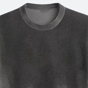 Camiseta de Algodón Grueso de Corte Holgado para Hombre al por Mayor, Diseño Corto con Cuello Simulado, Efecto Desgastado por el Sol y Lavado Ácido del Fabricante - Product Image 5