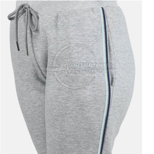 Venta al por mayor Mujeres Chándal Cómodo Mujeres Chándal Streetwear Mujeres Chándal Personalizado - Product Image 4