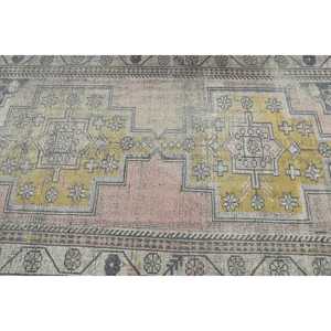 Alfombra Turca Vintage de Lana de 4.4x9 pies, Diseño Tradicional Ecológico, Azul con Parches y Base de Látex - Product Image 5