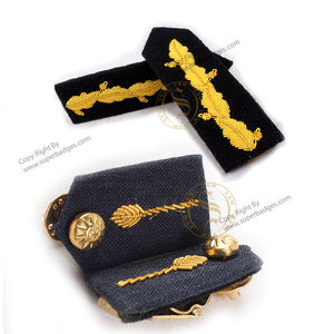 Nouveaux patchs gorget italiens Bullion brodé à la main OEM Gorget Collar Patch avec bouton en laiton et clip en laiton - Product Image 4