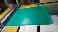 Tapis de table ESD en caoutchouc naturel/synthétique, épaisseur 2 mm, longueur 10 m, couleurs vert/gris/bleu, résistivité de surface 10e7-9 Ohm, sans mauvaise odeur