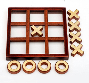 Jeu de société de stratégie en bois Tic Tac Toe avec des pièces X et O durables, idéal pour l'apprentissage, le divertissement et les soirées de jeux en famille - Product Image 1
