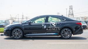 Toyota Camry d'occasion 2018, berline essence, entrée sans clé, démarrage par bouton-poussoir, toit panoramique, 6 places - Product Image 5