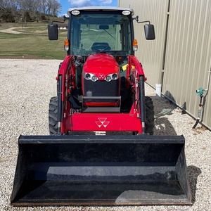 Tracteur compact 4x4 MF 1747 47HP, moteur diesel, prêt à la vente - Product Image 1