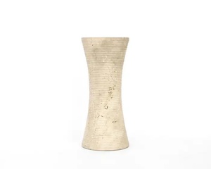 Vase Sculptural en Pierre de Travertin Artistique Design Texturé Moderne Fait à la Main Durable Accent pour la Décoration Intérieure de Luxe - Product Image 6