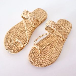 Vietnamese Traditional Products Hyacinth <b>Slipper</b>/ Seagrass <b>Beach</b> <b>Women</b> Summer <b>Slipper</b> Top Supplier Cheap Price 2025 - Product Image 4