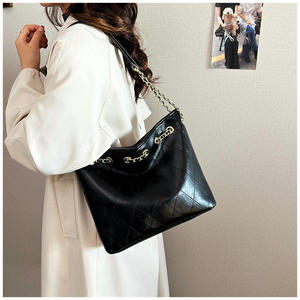 Sac à bandoulière pour femme en cuir véritable de qualité supérieure, avec deux sangles, élégant, brodé, avec fermeture éclair - Product Image 2