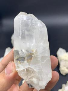 หินท็อปาซสีขาวธรรมชาติจากสการ์ดู ประเทศปากีสถาน - คริสตัลความใสสูง น้ำหนัก 4300 กรัม สำหรับสะสมและจัดแสดง - Product Image 6