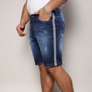 Shorts Bermuda en jean bleu pour homme, taille mi-haute, style vintage, taille élastique, finition délavée, tissu en coton uni, écologique, séchage rapide - Product Image 2