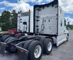 2023 2022 Used <b>Freightliners</b> Cascadias 126 Sleeper Semi <b>Truck</b> 72 Condo Sleeper <b>Truck</b> Detroit Automatic - Product Image 3