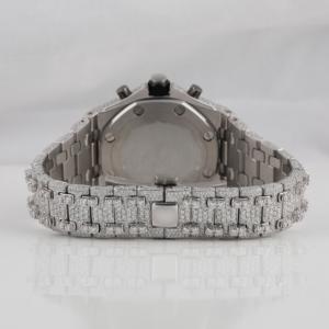 นาฬิกาประดับเพชรเม็ดเพชรแบบเต็มเรือนทรงกลมสไตล์โรมันและหน้าปัดตัวเลขสไตล์คลาสสิกสำหรับเป็นของขวัญสำหรับผู้ชาย - Product Image 3