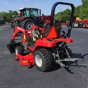Tracteur agricole Massey Ferguson GC1723E d'occasion à vendre Tracteur à roues avec moteur central et composants de moteur à bas prix - Product Image 2