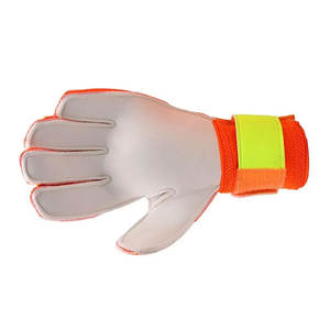 Professionnel pas cher prix 2025 Football gardant des gants matériel sur mesure votre propre conception objectif gardant des gants en vente maintenant - Product Image 5