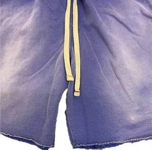 Pantalones cortos desgastados rasgados con lavado ácido con cordón hechos a medida, ropa de calle, pantalones cortos de sudor Vintage de algodón de rizo francés - Product Image 3