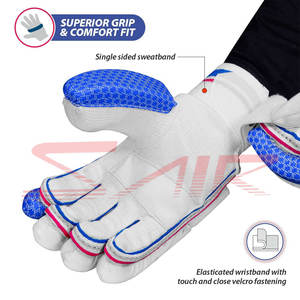 Best Selling Professional <b>Light</b> Weight Leather Cricket <b>Batting</b> Gloves Professional Manufacturing - Product Image 3